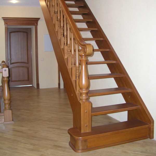 Лестницы из массива